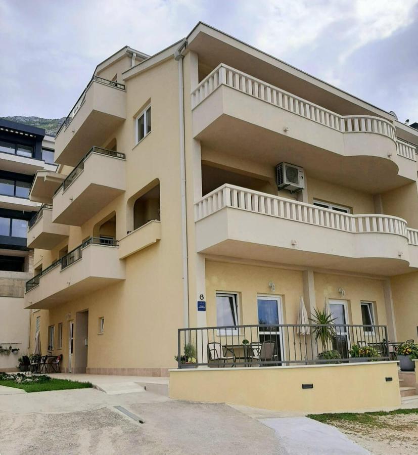 Akmadzic Appartamento Makarska