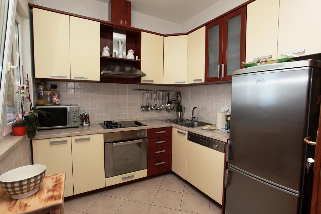 Appartamento Akmadzic Makarska