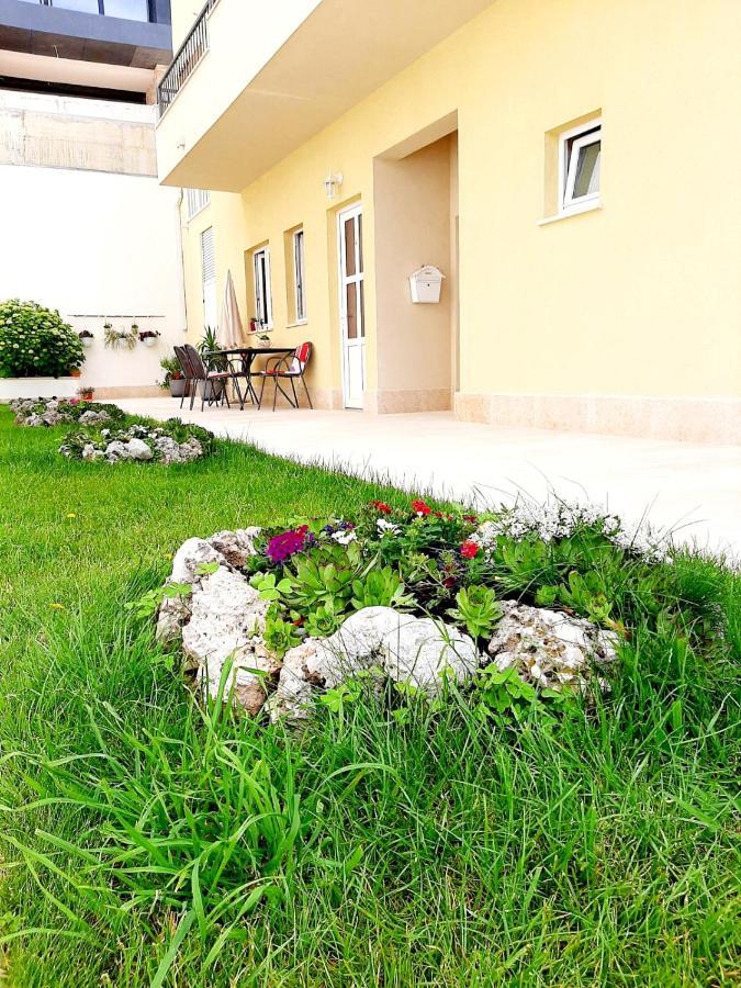 Akmadzic Apartament